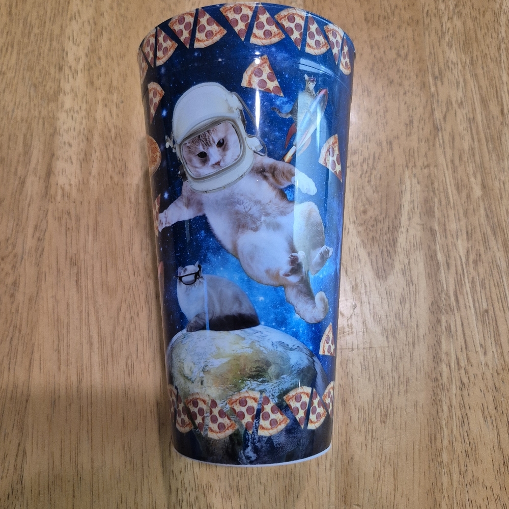 🔥 EUC Space Cat Pizza Plastic Cup